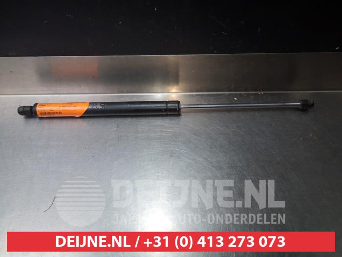 Hyundai Trajet Rear gas strut, left O293668