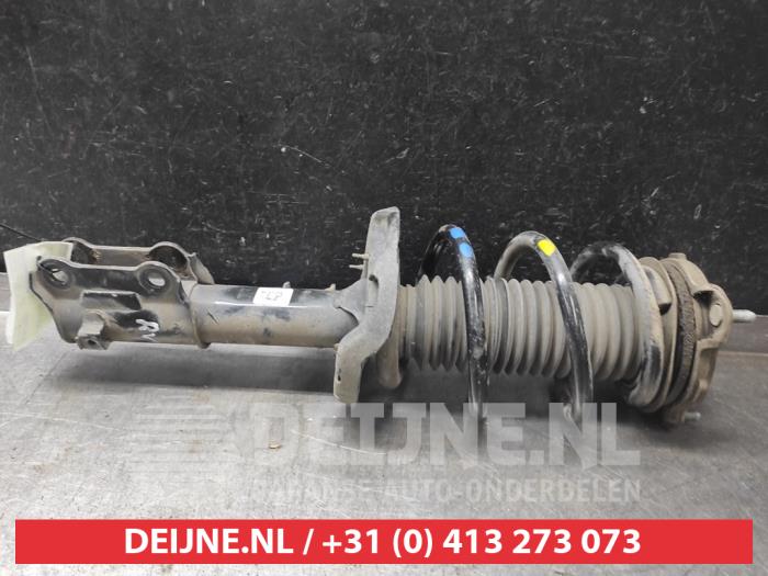Kia Ceed Stoßdämpferstrebe rechts vorne O558391