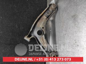Toyota Verso-S Querlenker unten links vorne O558453 foto 3