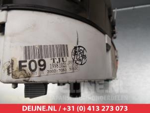 Hyundai Lantra Tacho - Kombiinstrument KM O304238 foto 2
