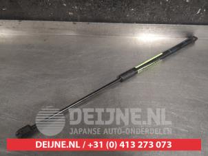 Mazda 3 Gasdämpfer rechts hinten O294624 foto 2