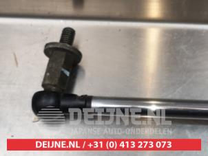 Mitsubishi Grandis Gasdämpfer links hinten O294151 foto 2