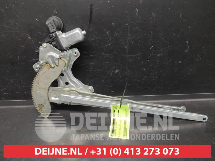 Daihatsu Terios Fenstermechanik 4-türig rechts vorne O558879