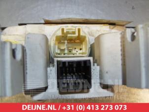 Mazda MPV Heater control panel O305425 photo 3