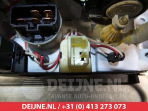 Mazda Premacy Kachel Bedieningspaneel O305420 foto 3