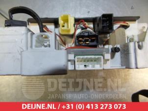 Mazda Premacy Kachel Bedieningspaneel O305420 foto 4