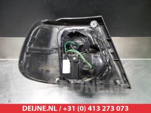 Nissan Almera Achterlicht rechts O299192 foto 2
