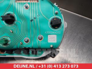 Hyundai Accent Odometer KM O304207 photo 2
