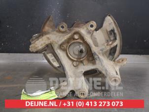 Toyota Auris Fusee links-achter O559187 foto 3