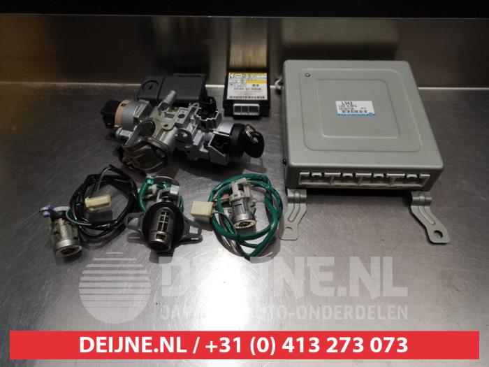 Mazda MPV Kontaktslot+Sleutel O334729