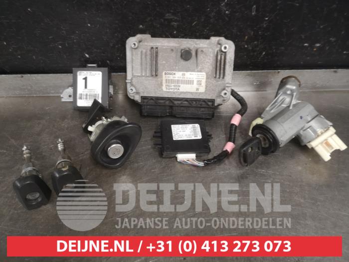 Toyota Yaris Zündschloss+Schlüssel O559467