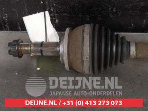 Toyota Prius Front drive shaft, right O559383 photo 2