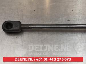 Nissan Micra Gasdemper rechts-achter O294786 foto 3