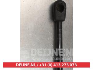 Nissan Micra Gasdemper rechts-achter O294782 foto 2