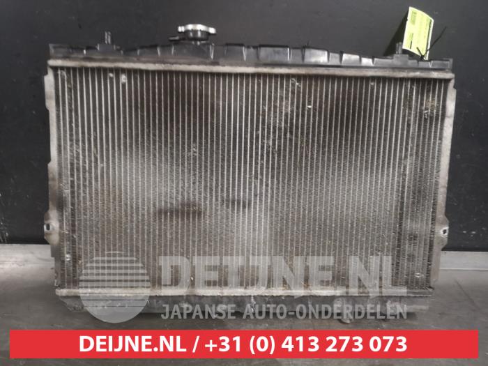 Gebruikte Radiateur Hyundai Coupe 1.6 16V Prijs op aanvraag aangeboden door V.Deijne Jap.Auto-onderdelen BV