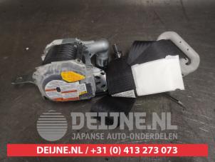 Suzuki Swift Veiligheidsgordel rechts-voor O559669 foto 3