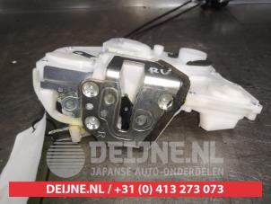 Suzuki Swift Front door lock mechanism 4-door, right O559671 photo 2