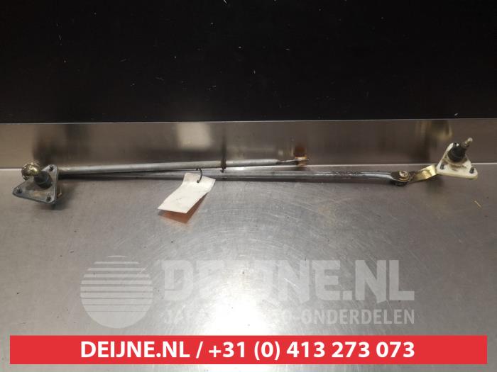 Nissan King Cab Wiper mechanism O349713