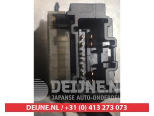 Toyota Avensis Verso Wiper switch O310385 photo 4