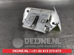 Nissan Pixo Tailgate lock mechanism O559870 photo 2