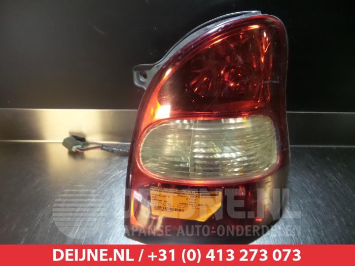 Kia Carnival Rücklicht rechts O299447