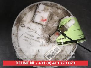 Suzuki SX-4 Electric fuel pump O559917 photo 2