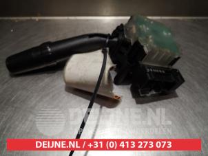 Toyota Avensis Ruitenwis Schakelaar O310318 foto 3
