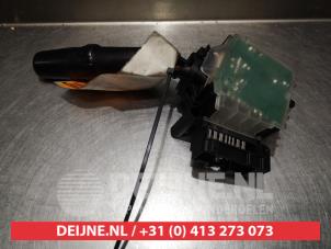Toyota Avensis Ruitenwis Schakelaar O310326 foto 3