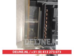 Toyota Yaris Verso Ruitenwis Schakelaar O310292 foto 4