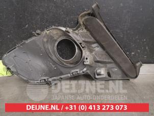 Mazda 3 Bumper grille O560227 photo 2