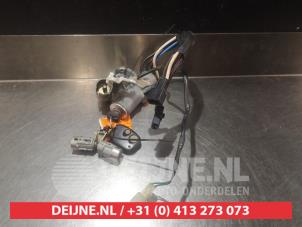 Kia Sportage Kontaktslot+Sleutel O335275 foto 3