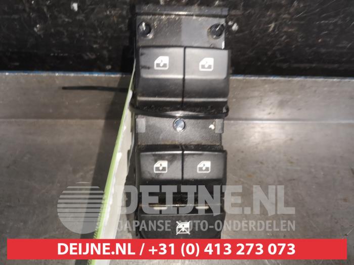Kia XCeed Multi-functional window switch O560321