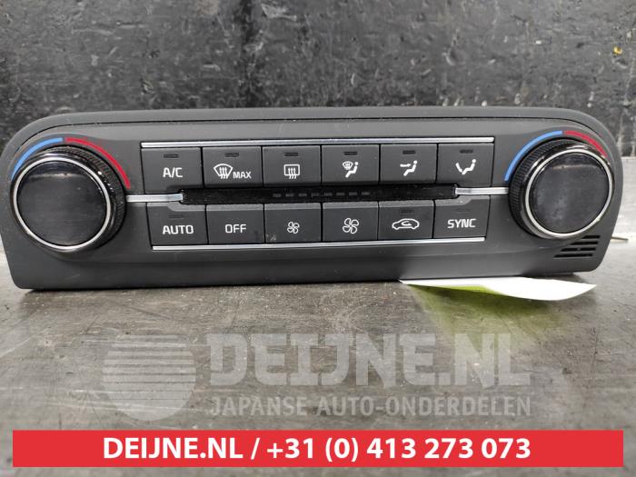 Kia XCeed Heizung Bedienpaneel O560348