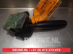 Toyota Yaris Ruitenwis Schakelaar O310251 foto 3