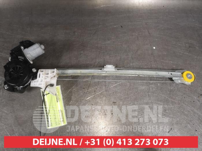 Mazda CX-30 Fenstermechanik 4-türig links hinten O560382