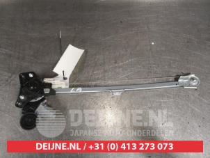 Mazda CX-30 Ruitmechaniek 4Deurs links-achter O560382 foto 2