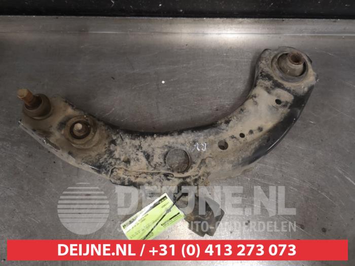 Mazda CX-30 Draagarm onder rechts-voor O560385