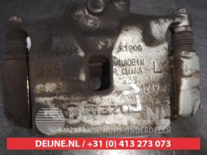 Mazda CX-30 Remklauw (Tang) links-voor O560393 foto 2