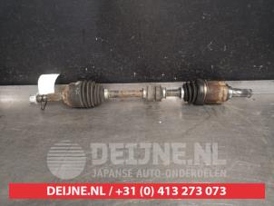 Gebruikte Steekas links-voor Nissan Cube (Z12) 1.6 16V Prijs € 50,00 Margeregeling aangeboden door V.Deijne Jap.Auto-onderdelen BV