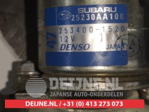 Subaru XV Start/Stop Relais O560463 foto 3