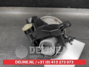 Lexus IS Nebelscheinwerfer links vorne O560465 foto 2