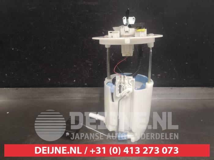Gebruikte Brandstofpomp Elektrisch Lexus IS (E3) 300h 2.5 16V Prijs € 75,00 Margeregeling aangeboden door V.Deijne Jap.Auto-onderdelen BV
