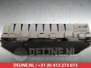 Mitsubishi Space Wagon Kilometerteller KM O304775 foto 2
