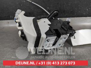 Gebruikte Deurslot Mechaniek 4Deurs links-achter Kia EV6 77 kWh GT AWD Prijs op aanvraag aangeboden door V.Deijne Jap.Auto-onderdelen BV