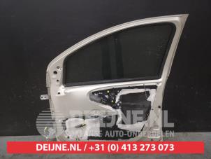 Toyota Aygo Front door 4-door, right O560801 photo 2