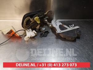 Hyundai Trajet Türschlossmechanik 4-türig links hinten O280022 foto 2