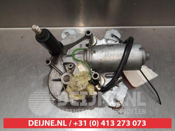 Nissan Terrano Scheibenwischermotor hinten O301084