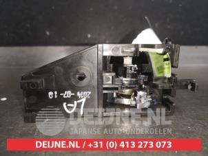 Suzuki SX-4 Portiergreep 4Deurs links-achter O560856 foto 2