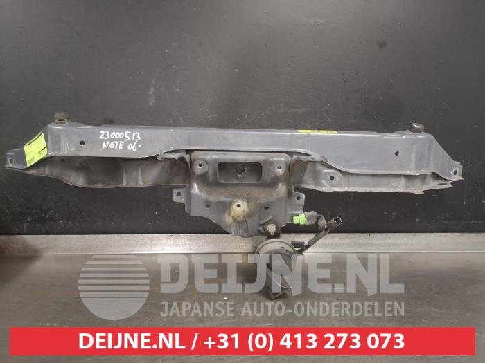 Nissan Note Slotplaat voor O560871