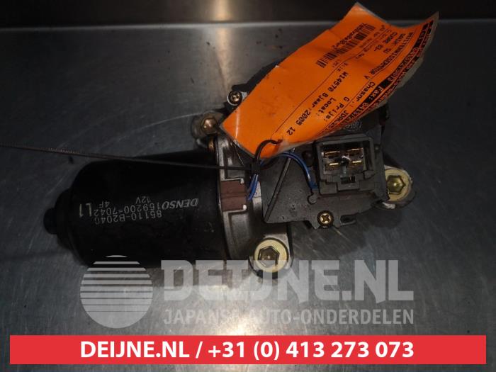 Daihatsu Cuore Scheibenwischermotor vorne O349180